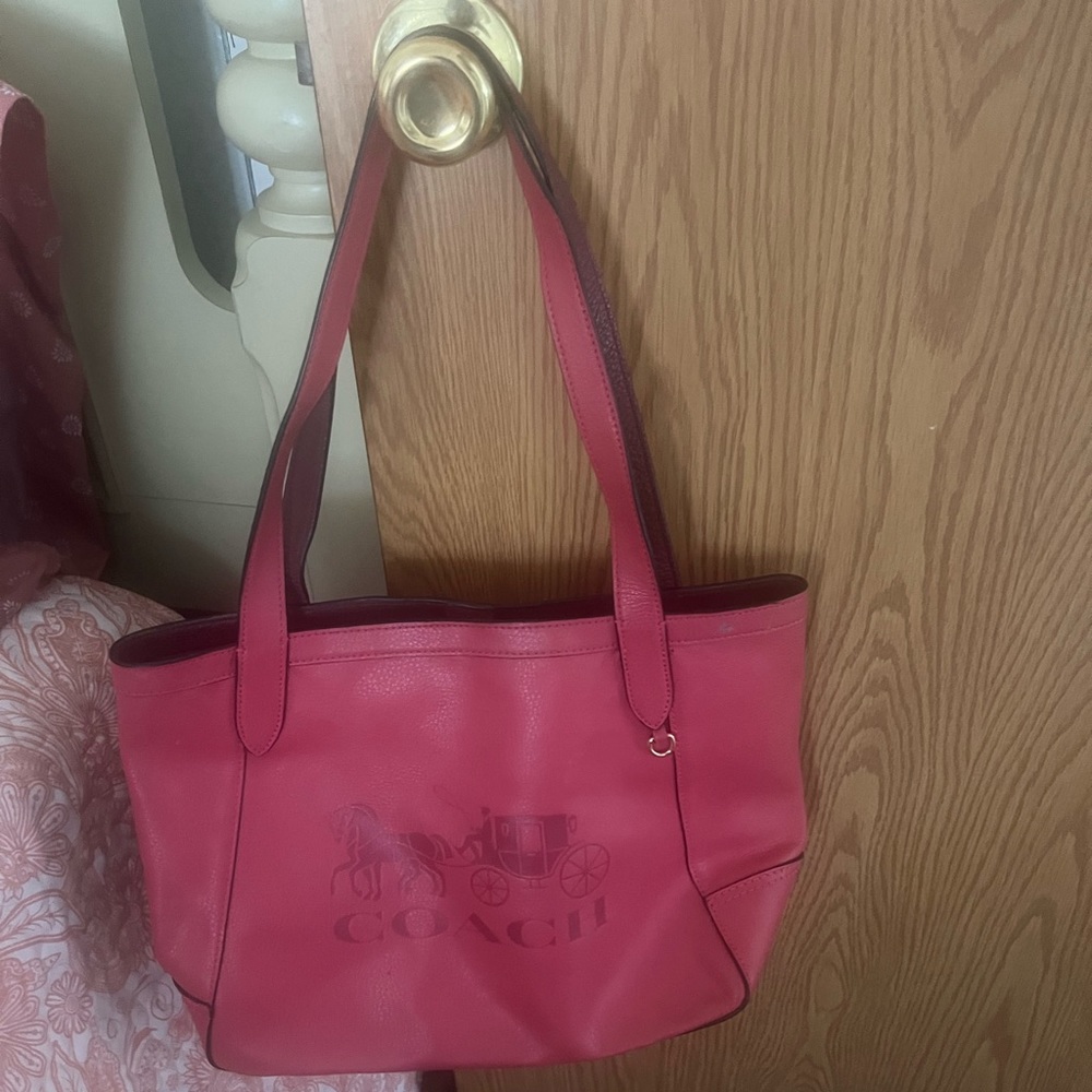 Coach bag horse and buggy all leather great condition.